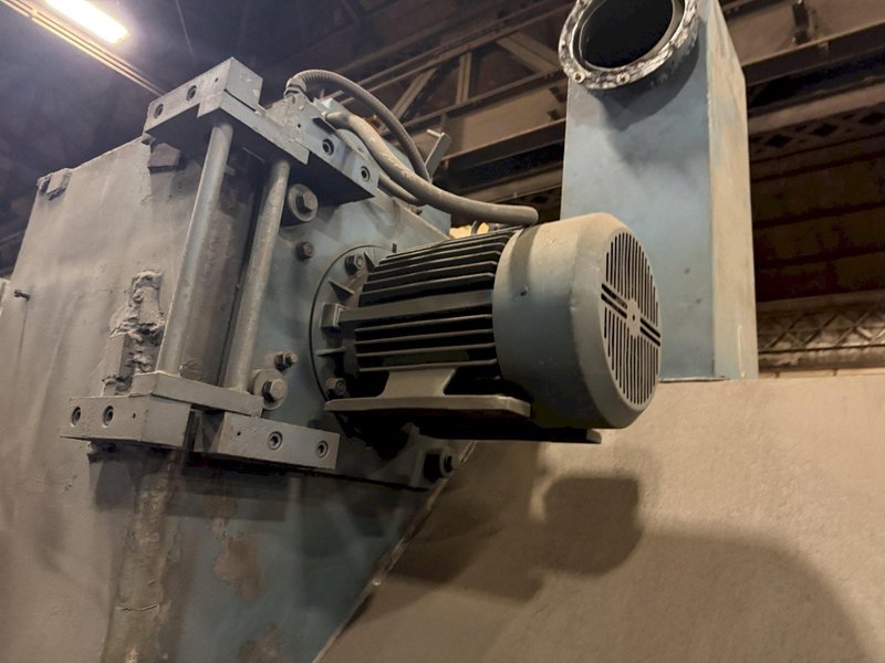 80" WIDE X 36" TALL X (4) 25HP WHEELBRATOR CONVEYOR TYPE SHOT BLASTING MACHINE. STOCK # 1086926
