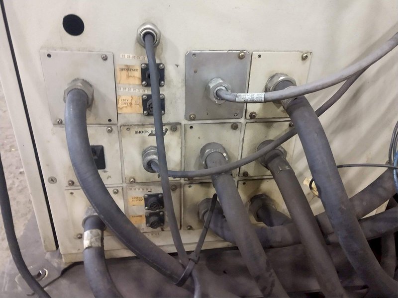 6 AXIS MOTOMAN MODEL SK16-6 ROBOT WELDING CELL WITH MILLER AUTO DELTAWELD 452 WELDER: STOCK #13838