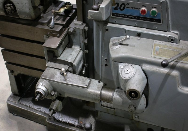 20" CINCINNATI HEAVY DUTY SHAPER WITH VISE: YOBRO #26413