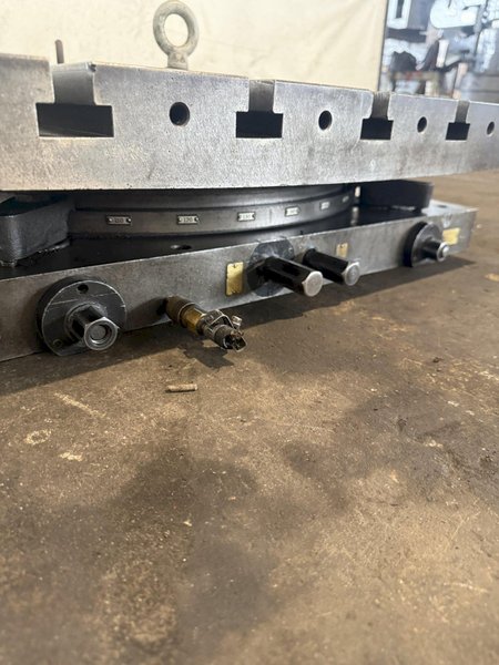 30" X 40" DEVLIEG AIR LIFT ROTARY TABLE. STOCK # 0221126
