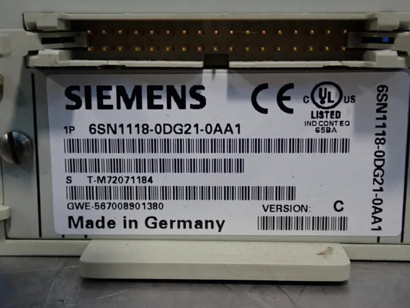 Siemens  Circuit Board  - 6sn118-0dg21-0aa1