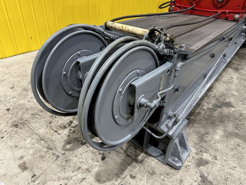 400 TON X 30' DRILCO TRAVELING HEAD HYDRAULIC STRAIGHTENING PRESS: STOCK #24953