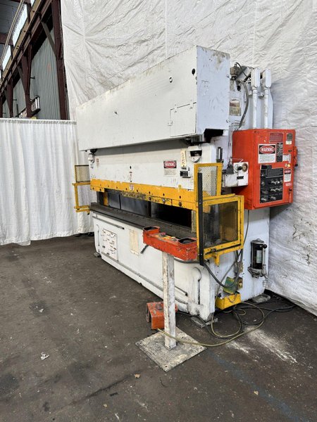 135 TON X 10' PACIFIC HYDRAULIC PRESS BRAKE: STOCK #77100