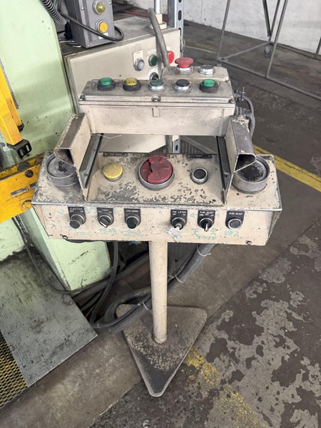 630 TON AIDA MODEL #K-630 KNUCKLE JOINT PRESS, 25-40 SPM, NEW 1991: YOBRO #25820