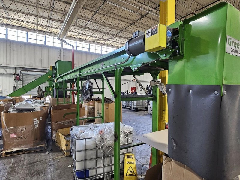 Ameri-Shred AMS-21030-PT Shredder, 2015 – Set up for Plastics.