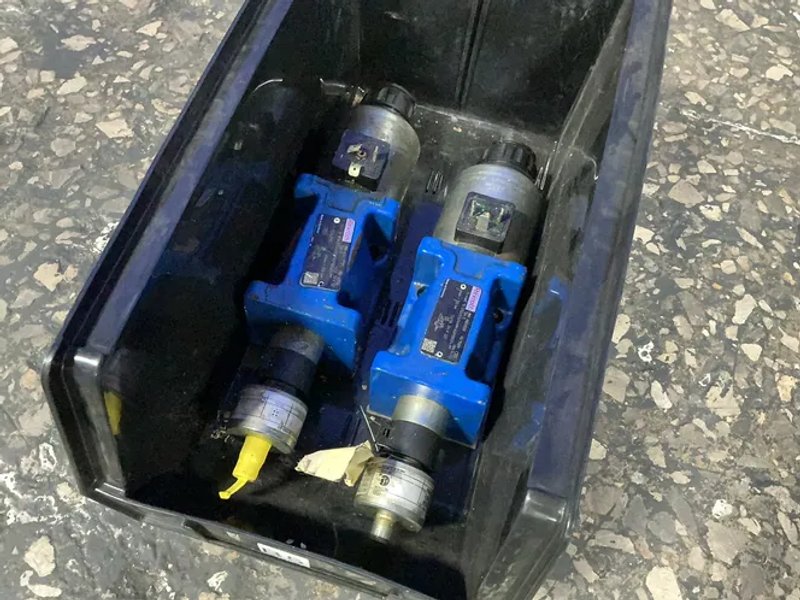 Rexroth 35 Bar Spool Valves