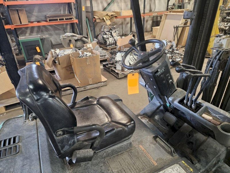 3,700 LB MITSUBISHI FB20NT-AC ELECTRIC FORKLIFT W/ CHARGER. STOCK # 0670325.