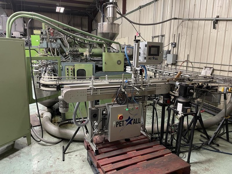 CMP 2000/DH/2 Extrusion Blow Molder, 2015 – Includes Leak Detector, Product Conveyor and Drive System