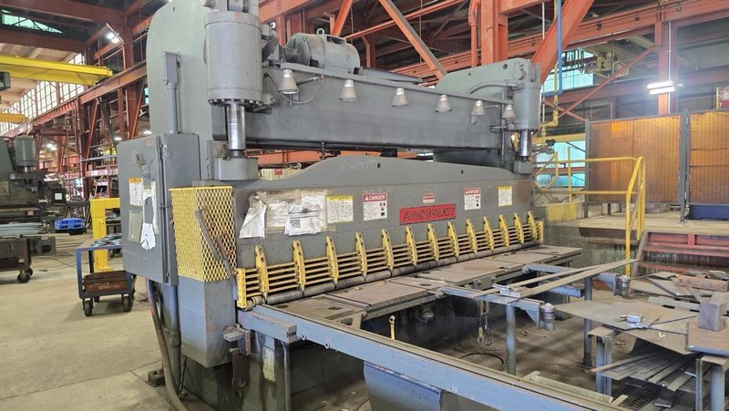 3/4″ x 12′ Cincinnati 6SE12 Hydraulic Shear, 1982 – Front Arms, Backgauge, 25′ Sheet Support Rollers