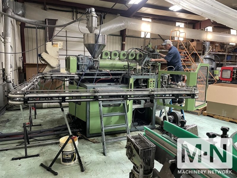 CMP MODEL CMP2000/DH/2 EXTRUSION BLOW MOLDING MACHINE MFG 2015