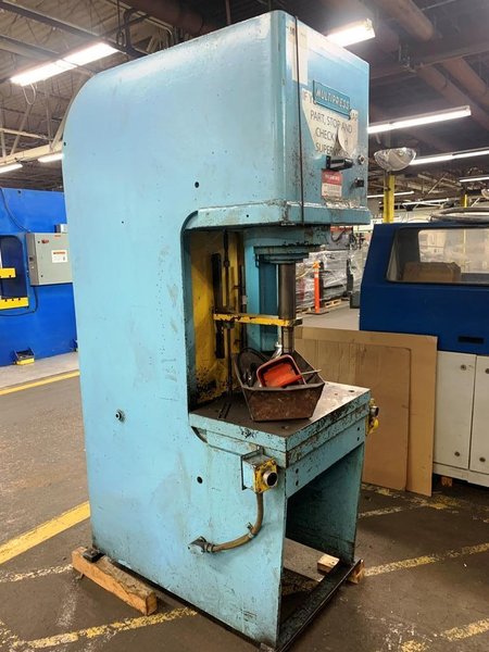 12 TON ABEX DENISON MODEL FH12 HYDRAULIC C-FRAME PRESS