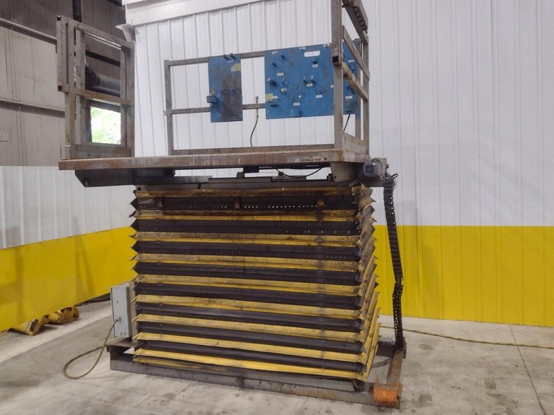 1,000 LB AMERICAN LIFTS MODEL T1-60-040 ELECTRIC PLAFORM LIFT: STOCK #20584