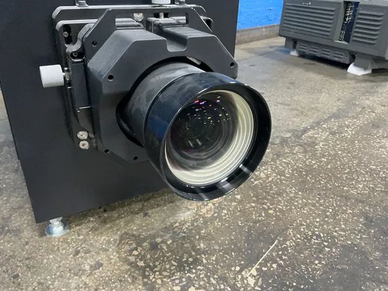Sony 4k Digital Cinema Projector  - Srx-t615