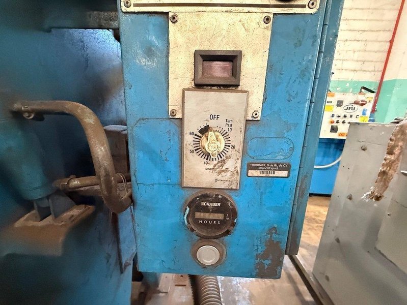 GOFF RUBBER BELT TUMBLE TYPE BLAST MACHINE: YOBRO #26459