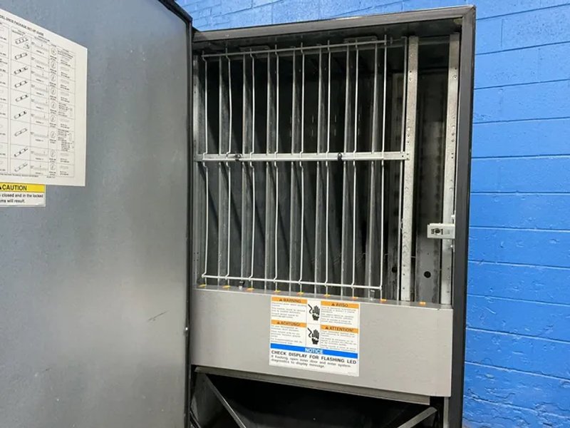 Dixie-narco Vending Machine  - Dn 501e T/sji-9