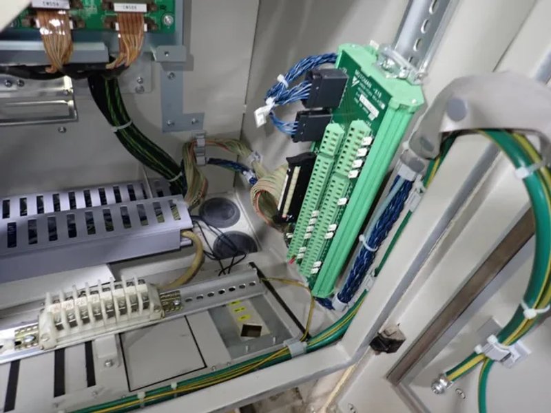 Yaskawa Electric Corporation Robot Control - Motoman Dx100