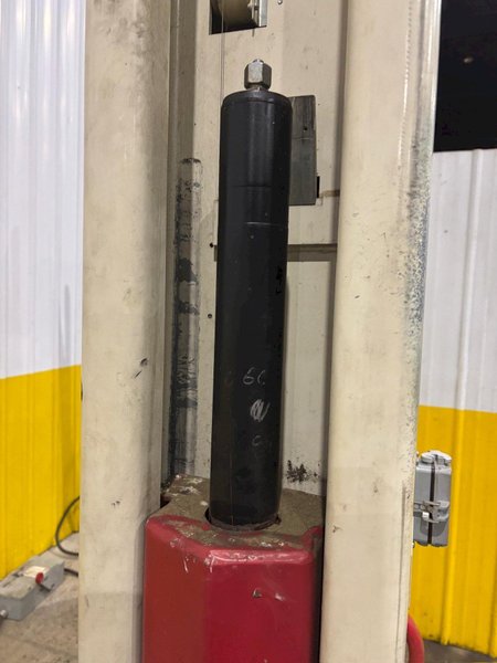 (2) 13,000 LBS STERTIL-KONI MODEL ST-1060 HEAVY DUTY MOBILE COLUMN LIFT JACKS: YOBRO #24508