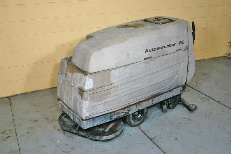 AUTOSCRUBBER FLOOR SCUBBER: STOCK #18991