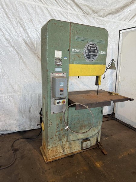26" DOALL V-26 VERTICAL BANDSAW. STOCK #1000125