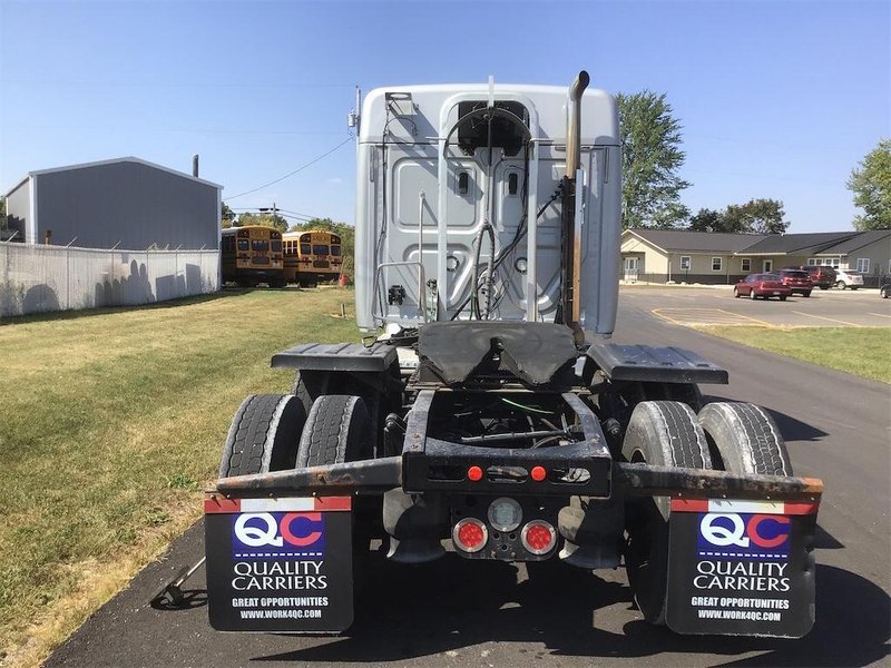 2019 Freightliner Cascadia 126 KS7787