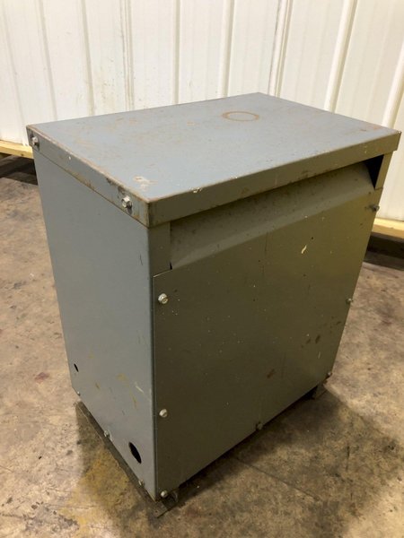 30 KVA 3 PHASE SORGEL 480HV TO 208/120 ELECTRICAL TRANSFORMER: STOCK 17194
