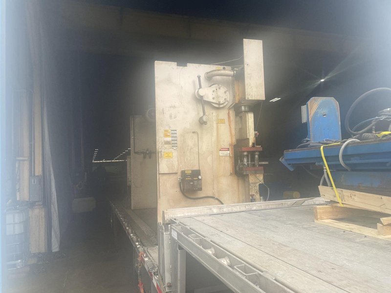 175 TON X 14' WYSONG HYDRAULIC PRESS BRAKE: STOCK #76645