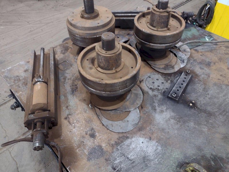 8" X 8" X 3/4" HAEUSLER MODEL #PHR-20VH HORIZONTAL &amp; VERTICAL HYDRAULIC PIPE &amp; ANGLE ROLL: STOCK #19133