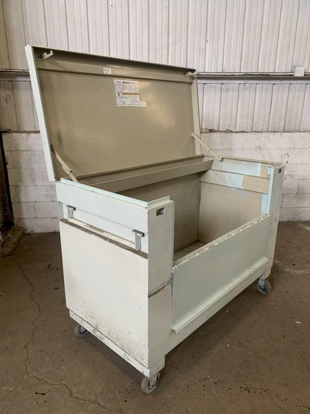 30" X 60" X 46" WHITE PORTABLE JOB BOX CABINET ON ROLLING CASTERS: STOCK #12391