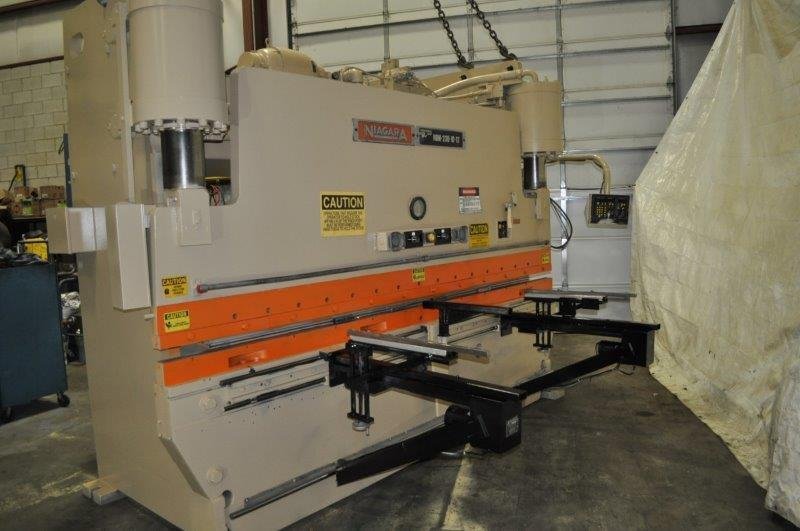 230 Ton x 12' Niagara Press Brake