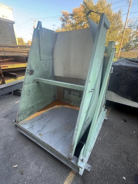 4000 LBS x 48" x 48" HERCULES IND MODEL HI-635 POWERED TILT DUMP HOPPER. STOCK # 1086026