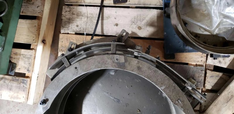 18" CW Feeder Bowl