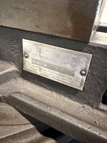 2 HP BRIDGEPORT SERIES 1 VERTICAL KNEE MILL. STOCK # 0222226