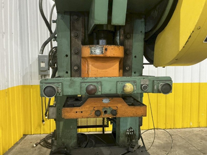 60 TON MINSTER MODEL #6F OBI STAMPING PRESS : YOBRO 26180