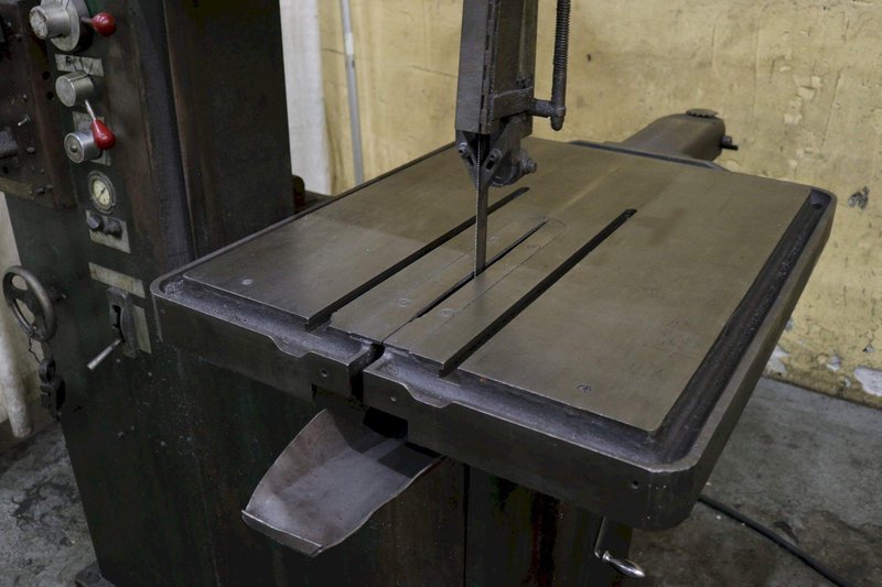 20" POWERMATIC VERTICAL BANDSAW: STOCK #73435