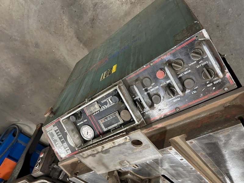 PEERLESS VERTICAL BANDSAW: STOCK #76489