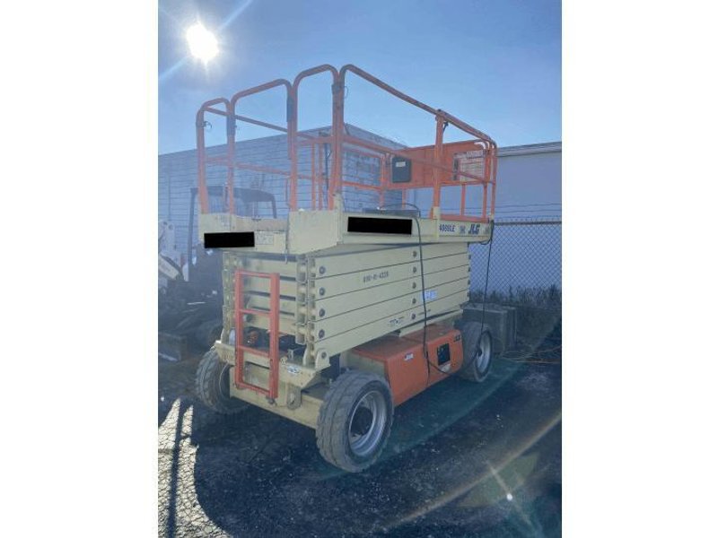 JLG 4069LE 46′ Electric Scissor Lifts, 2016 – Low Hours