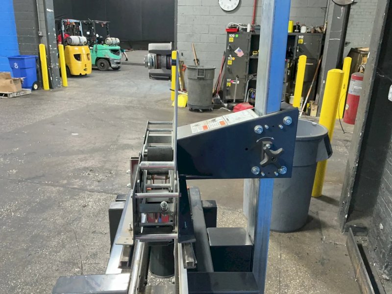 Loveshaw 8.5” X 28” Uniform Pressure Sensitive Case Tapper - Ld-7d/m