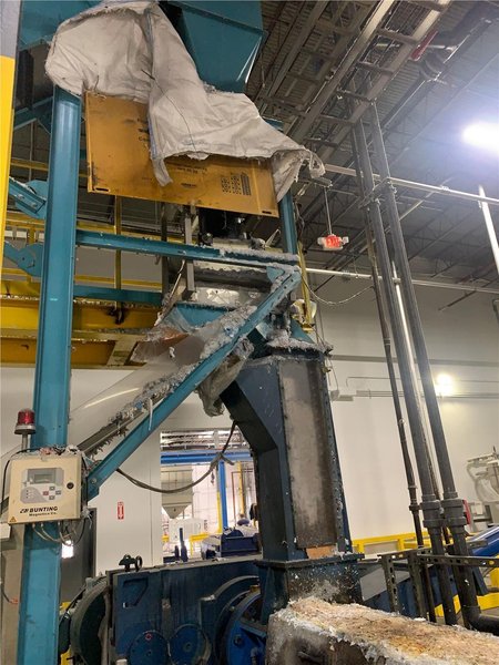 Bunting Used Incline Conveyor with Metal Separator, 22' Long x 25" Wide