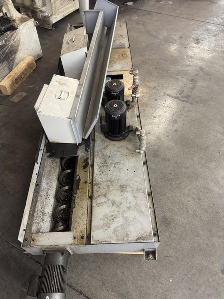 Trak TMC12 VMC, 2021 – 4th Axis, Electronic Handwheels, Chip Auger, Vises and Tooling