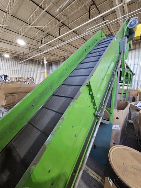 Ameri-Shred AMS-21030-PT Shredder, 2015 – Set up for Plastics.
