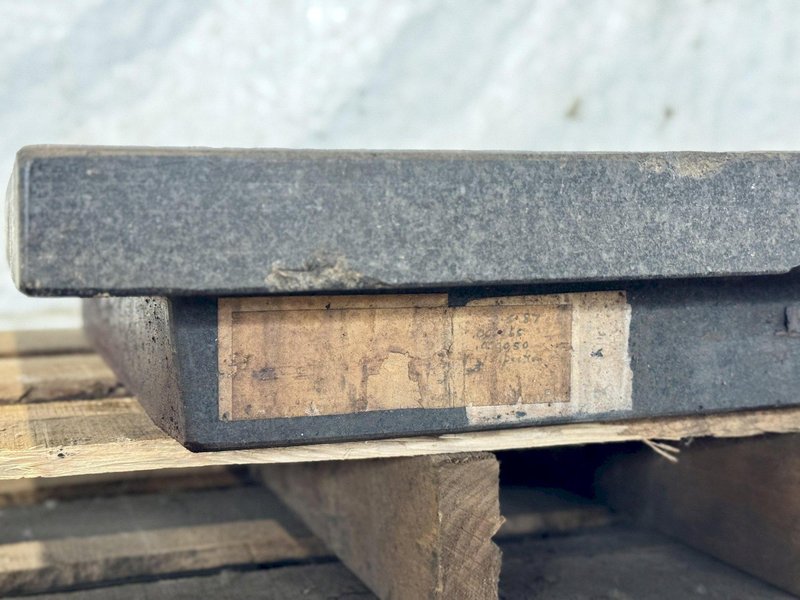 24" X 24" X 4" GRANITE SURFACE PLATE. STOCK # 1086226
