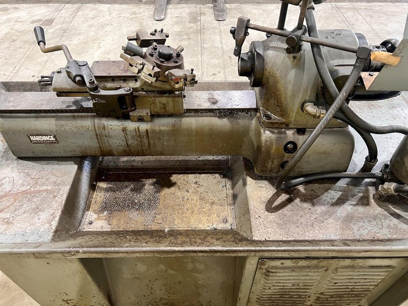 9" X 28" HARDINGE MODEL #DV-59/DSM-59 SECOND OPERATION TURRET ENGINE LATHE: STOCK #21133