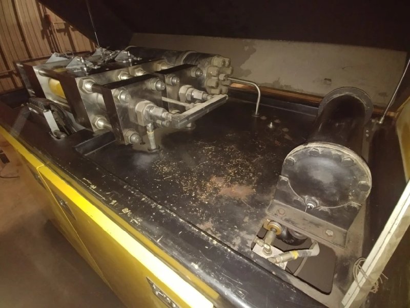 1998 JET EDGE 55-100 | Waterjet Cutters