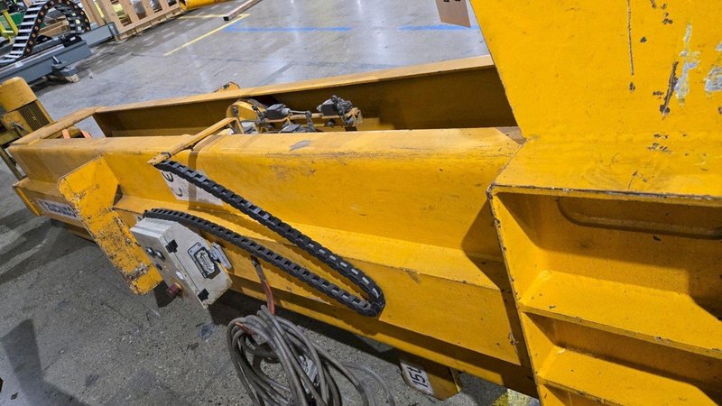 NEUERO 3275 15 TON VEHICLE LIFT USED
