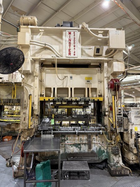 300-ton MINSTER E2-300-84-48 Straight Side Press - Double Crank Metal Stamping Press For Sale, Year 1986