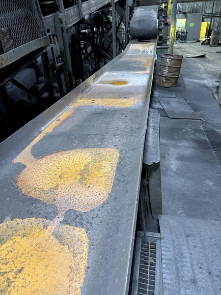 Carrier incline and sorting oscillating conveyor with 42/32" x approx. 30' incline section and 32" x approx. 30' sorting section and drive 