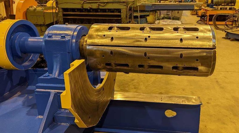 32" x 5.00" x 10,000# Stamco Slitting Line STOCK#3221