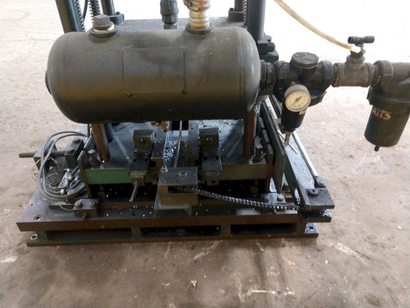 7 TON AIRAM ADJUSTABLE PNEUMATIC CUT OFF PRESS: STOCK #13702