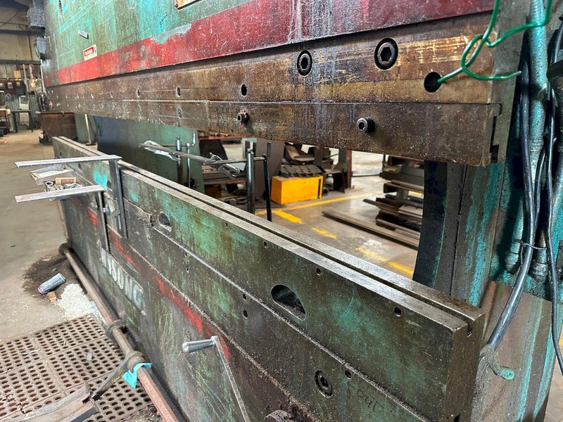 100 TON X 10' WYSONG MODEL #100-8 MECHANICAL PRESS BRAKE: YOBRO #26143