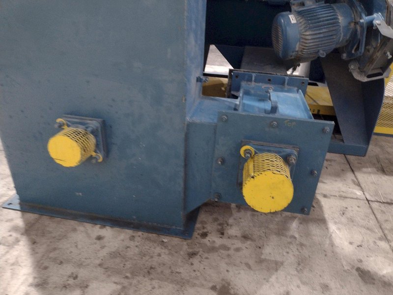 4 WHEEL X 18" VIKING MODEL #MP1809P CHAIN MESH BELT DE-FLASHING / SHOT BLAST MACHINE: STOCK #21636